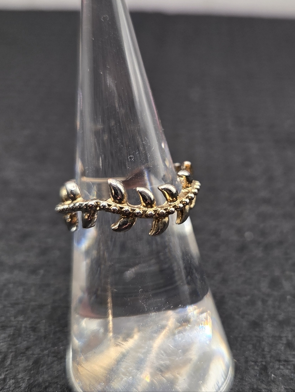 1265. Delicate Leaf Vine Gold And Silver Tone Ring
